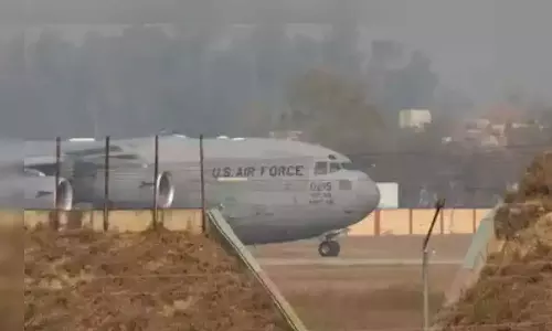 அமெரிக்காவால் நாடு கடத்தப்பட்ட 119 இந்தியர்கள் நாளை, நாளைமறுதினம் பஞ்சாப் வந்தடைகின்றனர்