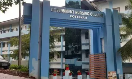 மாணவர் கொடூரமாக சித்ரவதை செய்து ராகிங்: கல்லூரி முதல்வர்- விடுதி வார்டன் சஸ்பெண்டு