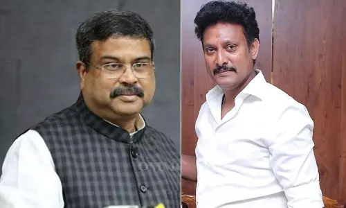 அரசியல் செய்யாமல், சாக்குபோக்கு சொல்லாமல் ரூ. 2152 கோடியை ஒதுக்கீடு செய்யுங்கள்: மத்திய அமைச்சருக்கு அன்பில் மகேஷ் பதிலடி