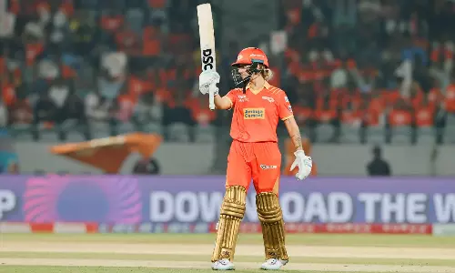 மகளிர் பிரீமியர் லீக்: உ.பி. வாரியர்சை வீழ்த்தியது குஜராத் ஜெயண்ட்ஸ்