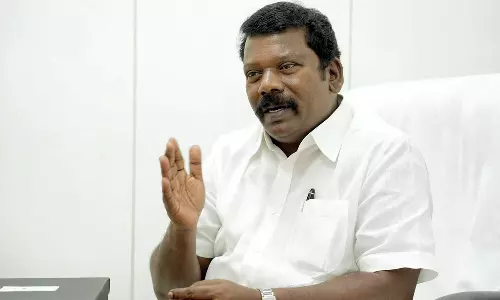 யார் மொழியை வைத்து அரசியல் செய்கிறார்கள் என்பதை மத்திய அமைச்சர் உணர்ந்து பேச வேண்டும்- செல்வப்பெருந்தகை