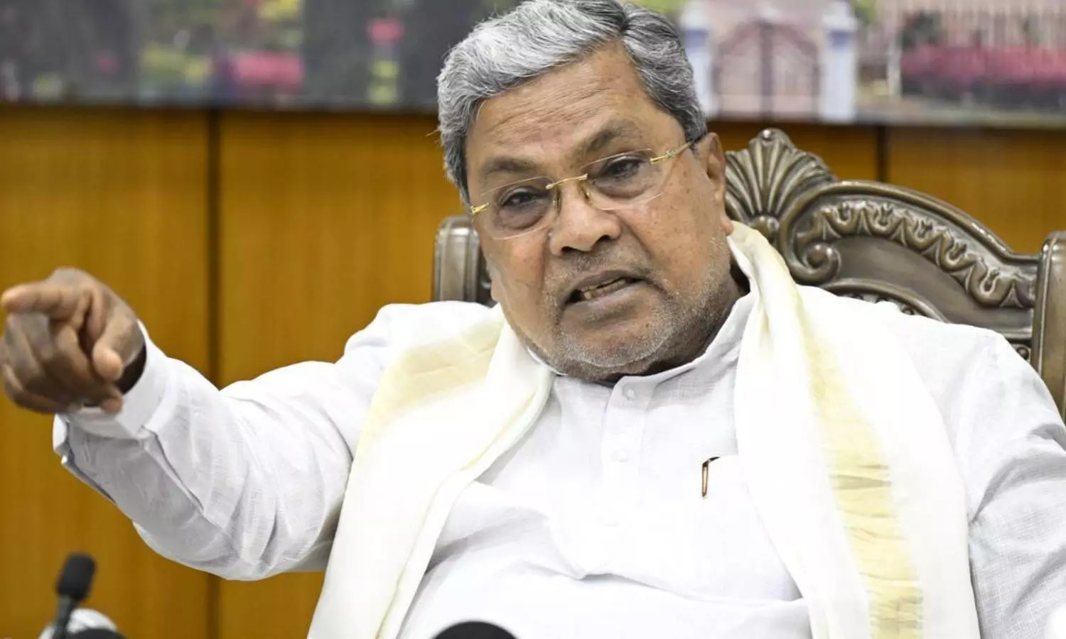 சட்டவிரோதமாக செயல்படும் நிதி நிறுவனங்களை உடனடியாக மூட வேண்டும்- சித்தராமையா