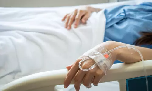 பெண் நோயாளிகளுக்கு சிகிச்சை அளிக்கும் வீடியோ சமூக வலைதளங்களில் வைரல் - விசாரணைக்கு உத்தரவு