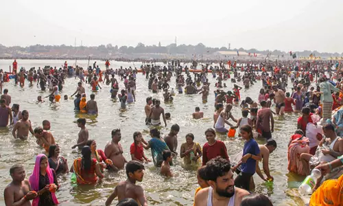 பிரயாக்ராஜ் நதிகள் குளிப்பதற்கு தகுதியற்றவை- மத்திய மாசுக் கட்டுப்பாட்டு வாரியம் அறிக்கை!