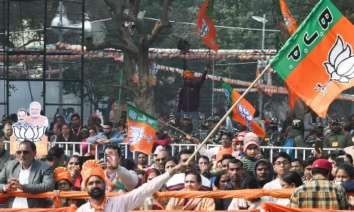 டெல்லியின் அடுத்த முதல்வர் யார்? இன்று பா.ஜ.க. எம்.எல்.ஏ.க்கள் கூட்டம்