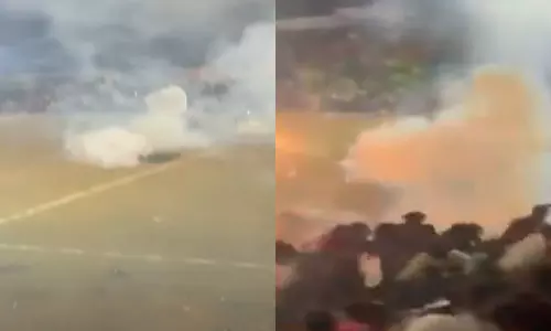 கால்பந்து போட்டியில் பட்டாசு வெடித்து விபத்து- 30 பேர் காயம்