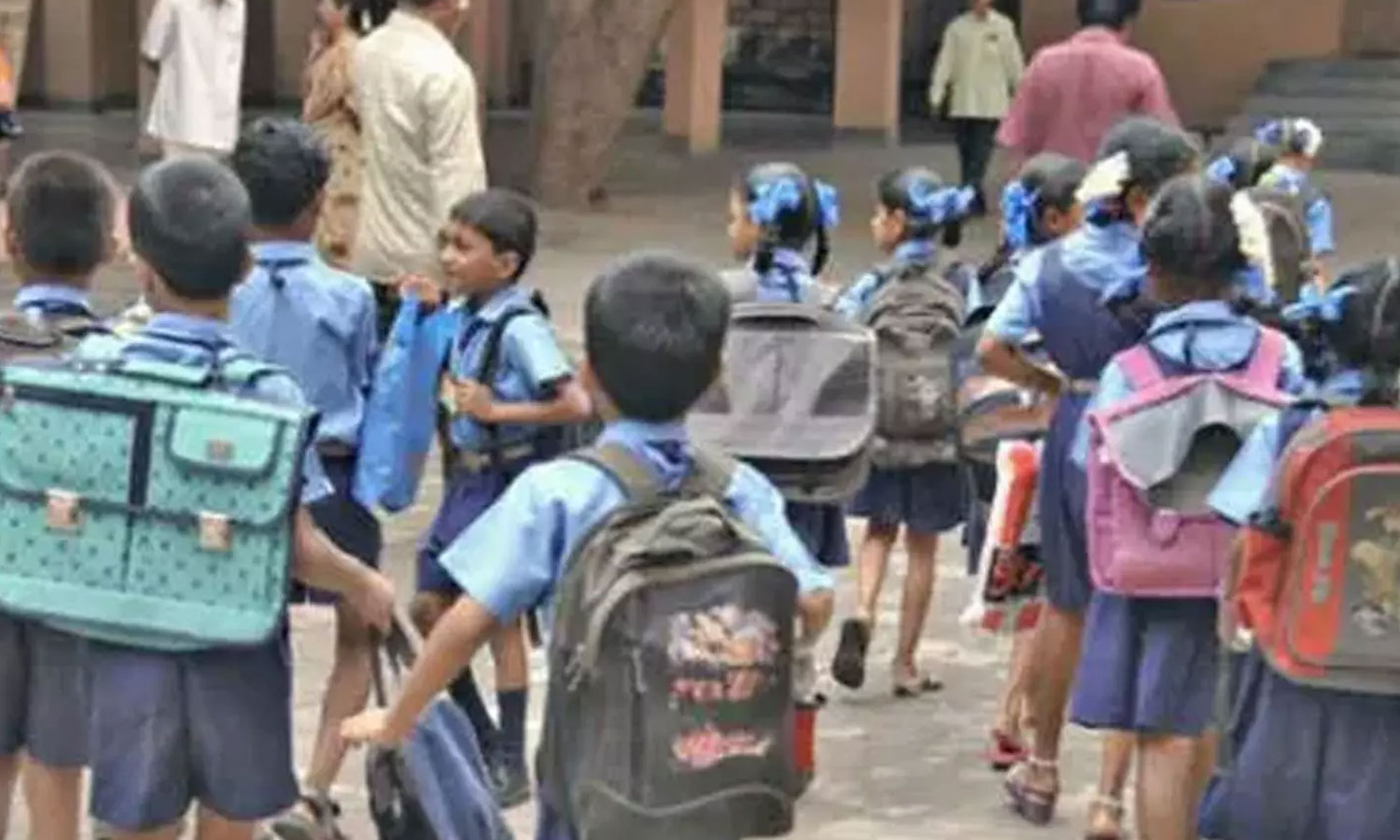 தமிழகம் முழுவதும் அரசு பள்ளிகளில் 1-ந்தேதி முதல் மாணவர் சேர்க்கை தொடங்குகிறது