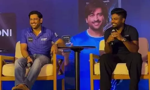 வீடியோ: இன்னும் கொஞ்சம் விளையாடுங்க பாய்- தோனி ஓய்வு குறித்து பேசிய சாம்சன்