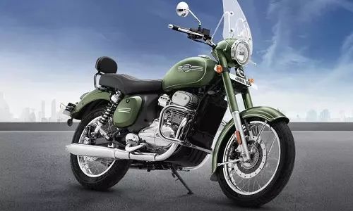 அறிமுகமான ஜாவா 350 லெகசி எடிஷன்... விலை எவ்வளவு தெரியுமா?