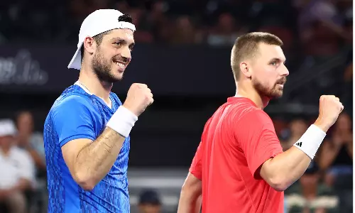 கத்தார் ஓபன்: இரட்டையர் பிரிவில் சாம்பியன் பட்டம் வென்ற பிரிட்டன் ஜோடி