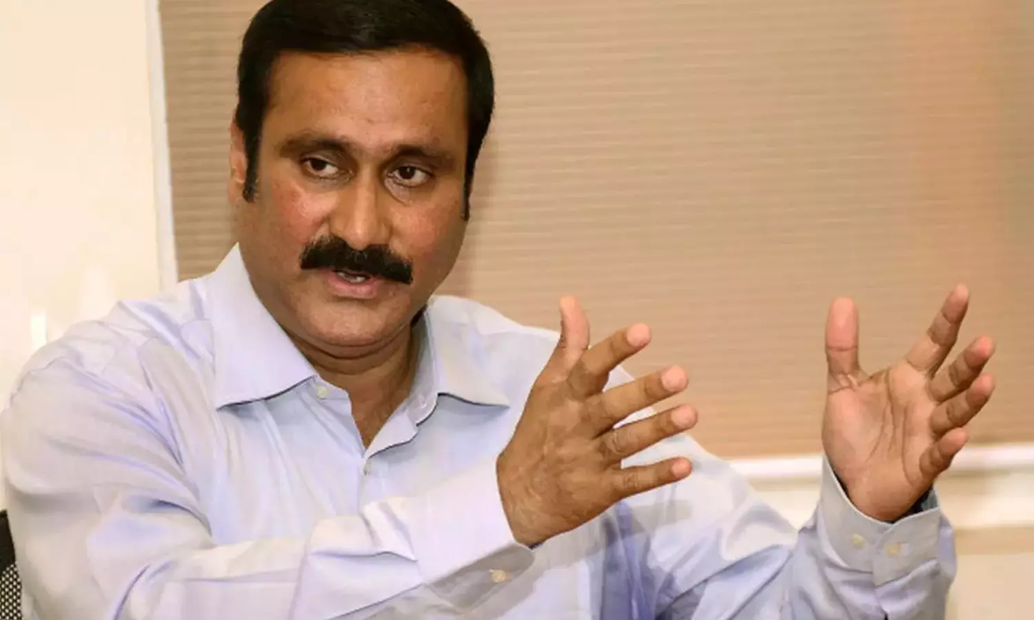 இலங்கை கடற்படையின் அத்துமீறலுக்கு முடிவு கட்ட வேண்டும்- அன்புமணி ராமதாஸ் இலங்கை கடற்படையின் அத்துமீறலுக்கு முடிவு கட்ட வேண்டும்- அன்புமணி ராமதாஸ்