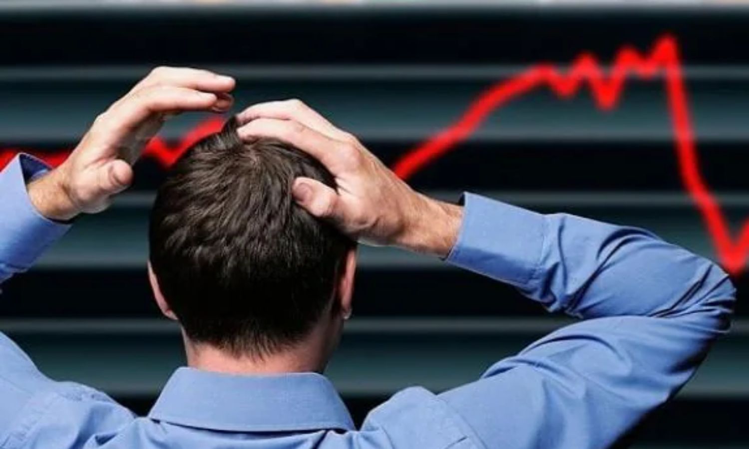 சரிவுடன் தொடங்கிய பங்குச்சந்தை.. விழி பிதுங்கும் முதலீட்டாளர்கள்!