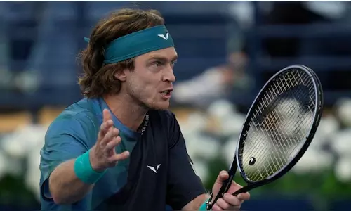 கத்தார் ஓபன் சாம்பியனுக்கு அதிர்ச்சி அளித்த பிரான்ஸ் வீரர்