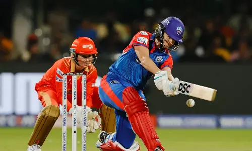மகளிர் பிரீமியர் லீக்: குஜராத்தை வீழ்த்தியது டெல்லி
