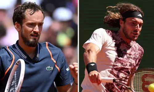 துபாய் ஓபன் டென்னிஸ்: காலிறுதிக்கு முன்னேறினர் மெத்வதேவ், சிட்சிபாஸ்