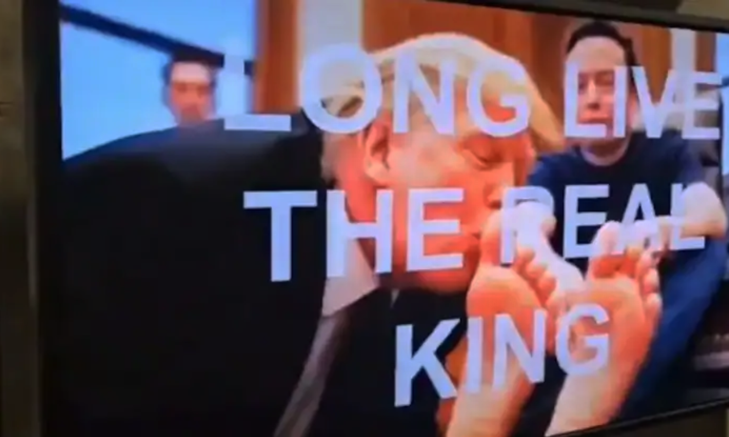 எலான் மஸ்க் காலுக்கு முத்தமிடும் டிரம்ப் - ஏஐ வீடியோ வைரலானதால் அதிர்ச்சி