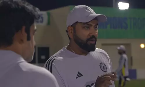 சாம்பியன்ஸ் டிராபி: பயிற்சியை தவிர்த்த இந்திய கேப்டன் ரோகித் சர்மா.. அதிர்ச்சி தகவல்