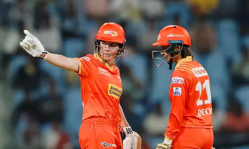 மகளிர் பிரீமியர் லீக்: உபி வாரியர்ஸ் அணியை 81 ரன்கள் வித்தியாசத்தில் வீழ்த்தியது குஜராத்