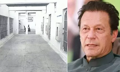 தனிமைச்சிறையில் அடைக்கப்பட்டுள்ள இம்ரான் கான்