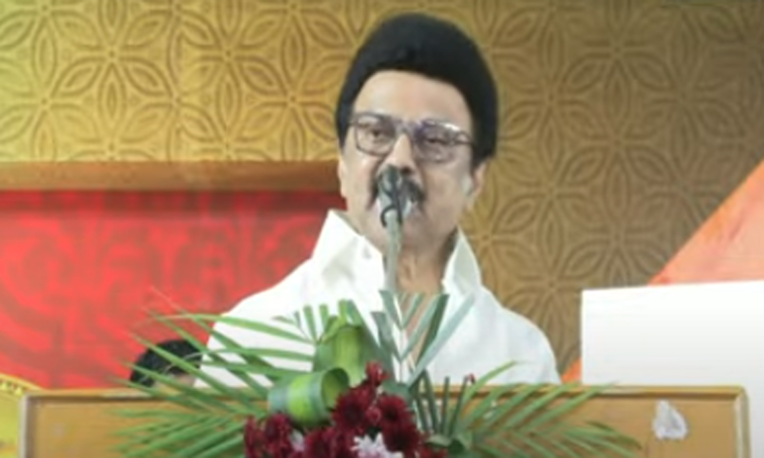 அனைத்து கட்சி கூட்டத்தை அரசியலாக பார்க்கக் கூடாது - மு.க.ஸ்டாலின் அனைத்து கட்சி கூட்டத்தை அரசியலாக பார்க்கக் கூடாது - மு.க.ஸ்டாலின்