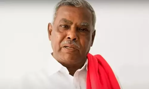 கருத்து கந்தசாமி எங்கள் கட்சிக்கு சான்றிதழ் வழங்க வேண்டியதில்லை- சண்முகம்