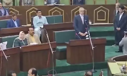 கடந்த 2 ஆண்டுகளில் 4.40 கோடி சுற்றுலா பயணிகள் வருகை: உமர் அப்துல்லா