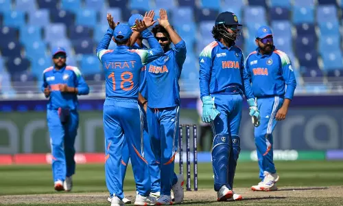 முதல் அரையிறுதி: ஆஸ்திரேலியா 40 ஓவரில் 213/6