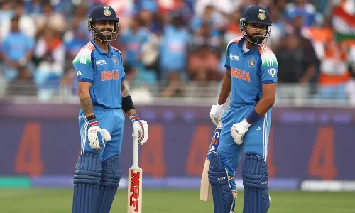 விராட் கோலி அபாரம்: ஆஸ்திரேலியாவை வீழ்த்தி இறுதிப்போட்டிக்கு முன்னேறியது இந்தியா