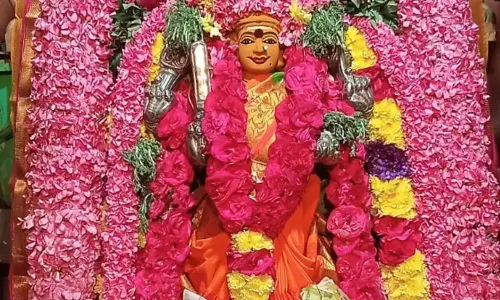 பவானியில் செல்லியாண்டி அம்மன் கோவில் மாசி மாத பொங்கல் மற்றும் தேர் திருவிழா