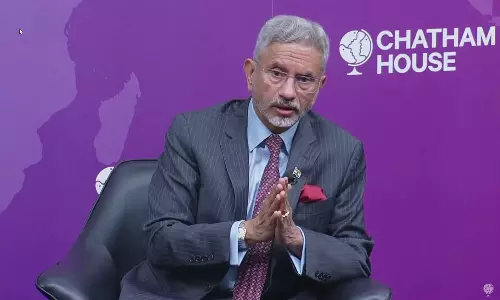 டாலருடன் எங்களுக்கு எந்தப் பிரச்சனையும் இல்லை: லண்டனில் ஜெய்சங்கர் பேச்சு