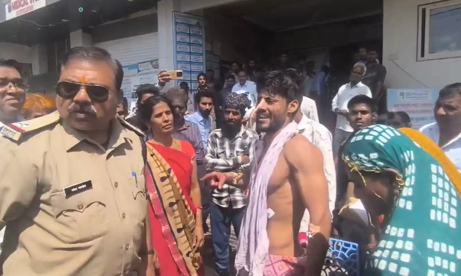 VIDEO: கோமாவில் இருந்து மீண்ட நபர் மருத்துவமனை மீது அடுக்கடுக்கான குற்றச்சாட்டு