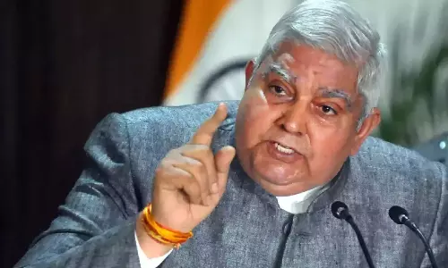 குடியரசுத் துணைத் தலைவருக்கு நெஞ்சு வலி.. டெல்லி எய்ம்ஸ் மருத்துவமனையில் அனுமதி