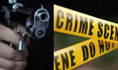 பட்டப்பகலில் நடுரோட்டில் வைத்து பத்திரிகையாளர் சுட்டுக் கொலை.. உத்தரப் பிரதேசத்தில் பரபரப்பு