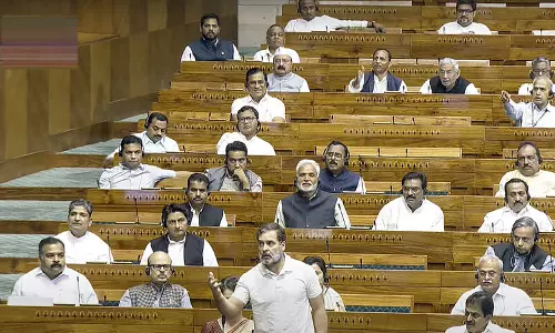 வாக்காளர் பட்டியல் குறித்து விவாதம் நடத்த வேண்டும்: பாராளுமன்றத்தில் ராகுல் காந்தி வலியுறுத்தல்