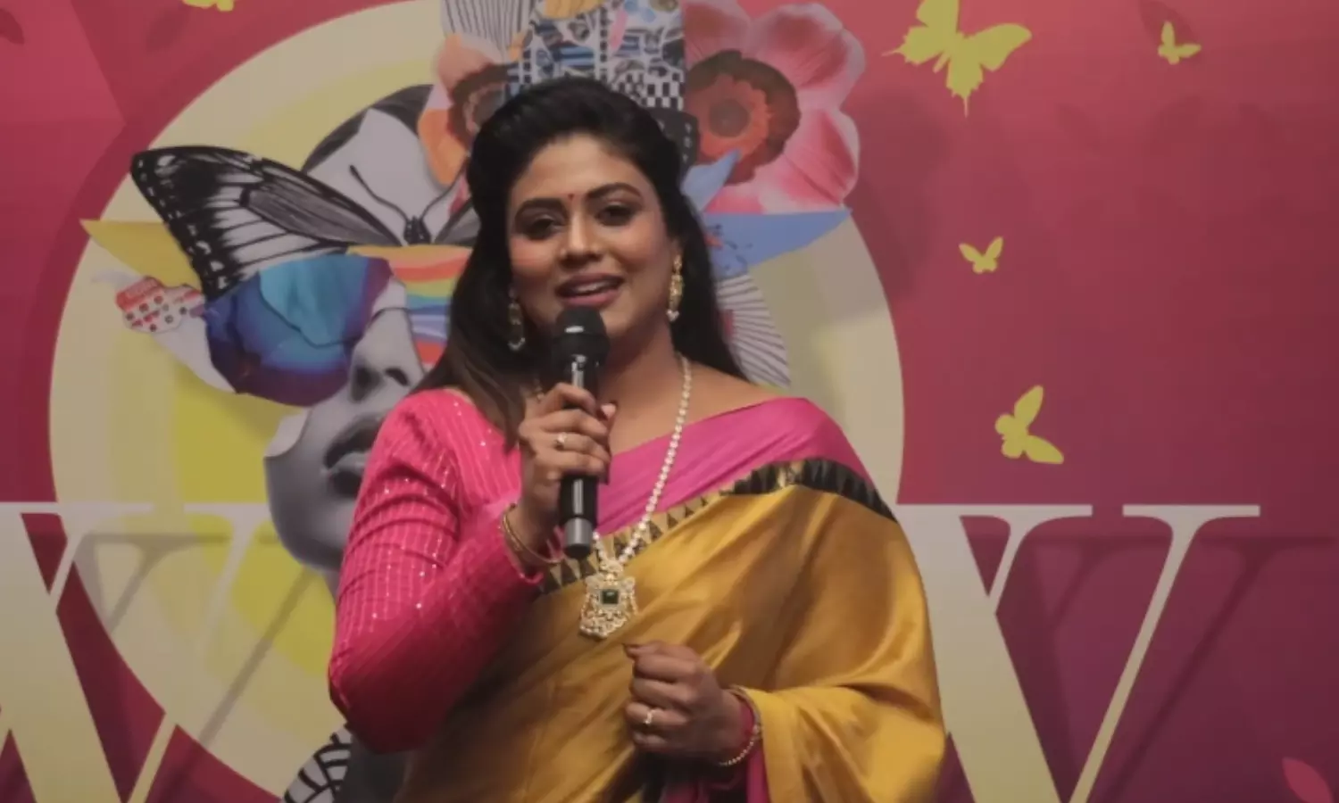 அந்த விஷயங்களை சுய விளம்பரத்திற்காக பயன்படுத்திக் கொண்டதில்லை - நடிகை இனியா