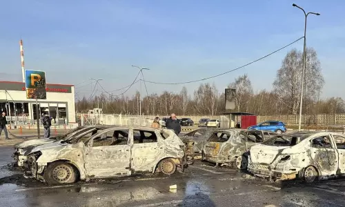 ரஷியா மீது சரமாரி டிரோன் தாக்குதல் நடத்திய உக்ரைன் - ஒருவர் உயிரிழப்பு