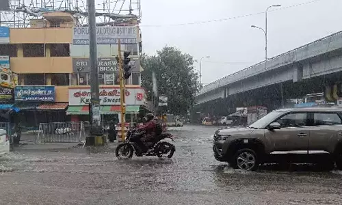 4 மாவட்ட மக்களே உஷார்... வெளுத்து வாங்கப்போகும் கனமழை