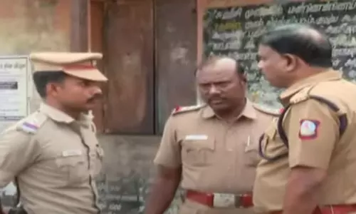 காஞ்சிபுரத்தில் குண்டு வீசி ரவுடி வெட்டிக்கொலை- போலீசார் விசாரணை