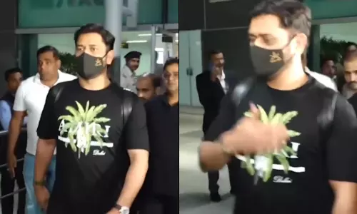 இந்திய அணி சாம்பியன்ஸ் டிராஃபி வென்றது பற்றிய கேள்வி - பதில் அளிக்காமல் சென்ற எம்.எஸ். தோனி