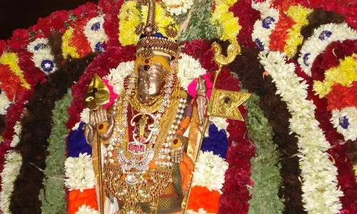 குருவை காட்டிய திருச்செந்தூர் முருகன்