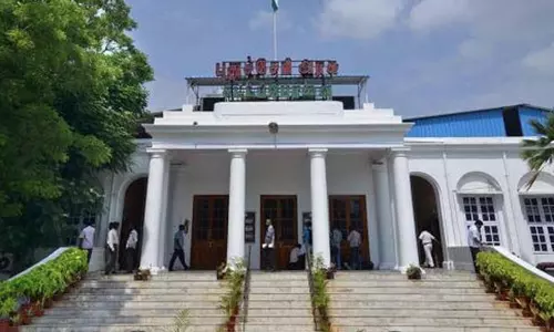 நள்ளிரவு வரை நீடித்த புதுச்சேரி சட்டசபை கூட்டம்