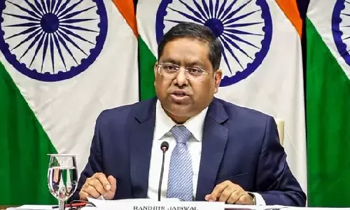 அமெரிக்காவில் படிக்கும் மாணவர்கள் அந்நாட்டு சட்டங்களுக்கு உட்பட்டு இருக்க வேண்டும்- இந்தியா அறிவுரை