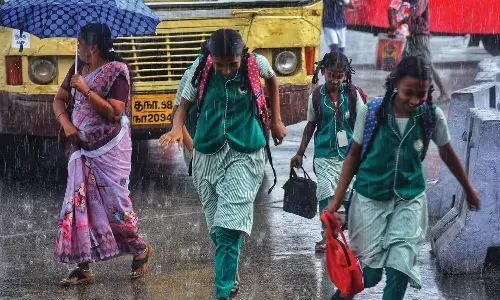 குமரி மாவட்டத்தில் பரவலாக சாரல் மழை