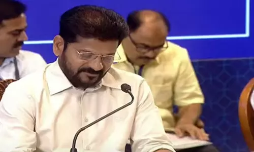 மக்கள் தொகையை கட்டுப்படுத்திய மாநில அரசுகளுக்கு தண்டனை வழங்குவதா? - ரேவந்த் ரெட்டி