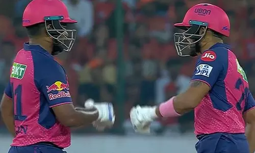 சஞ்சு சாம்சன் அரை சதம்: ராஜஸ்தான் ராயல்ஸ் 10 ஓவரில் 118/3