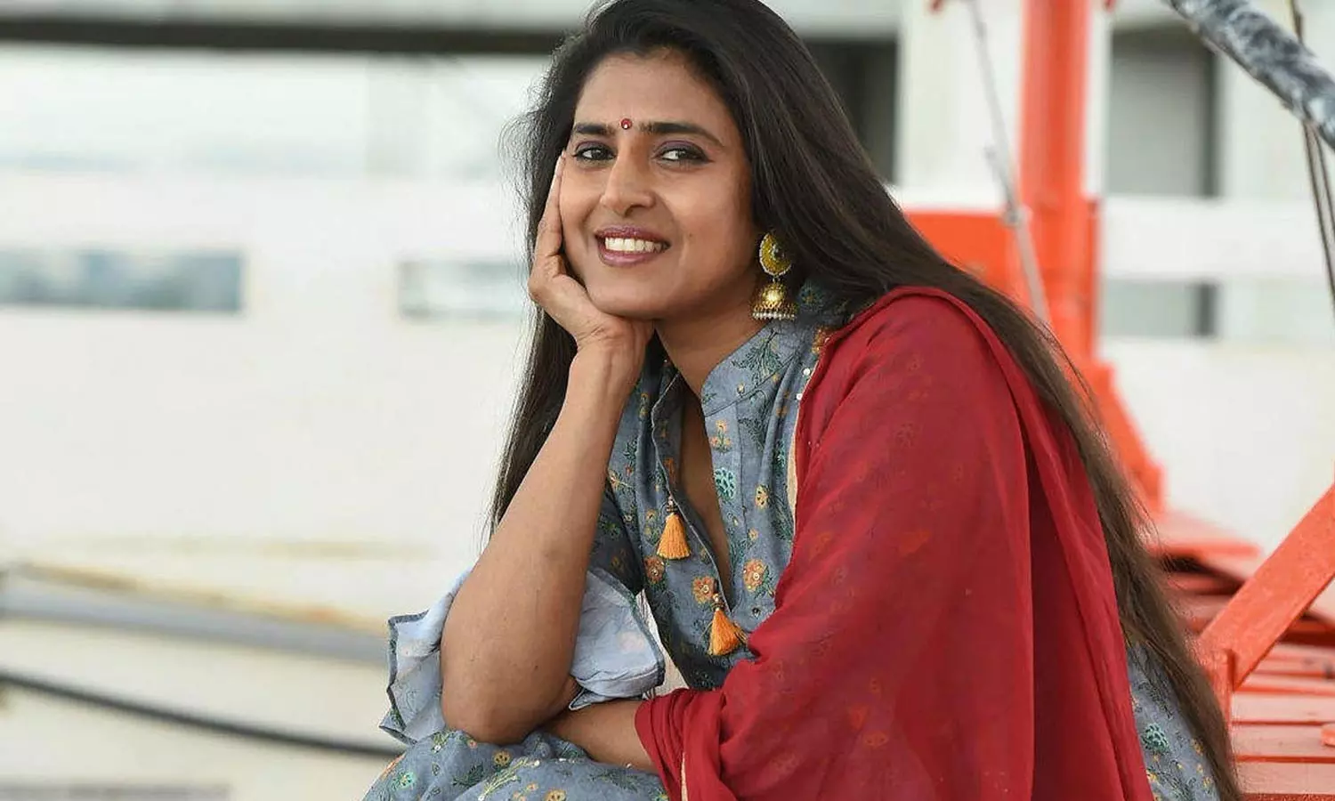 கணக்கு கஷ்டம் என்றால் அதனை பாடத்திட்டத்தில் இருந்து நீக்கிவிட முடியுமா?-  நடிகை கஸ்தூரி கேள்வி