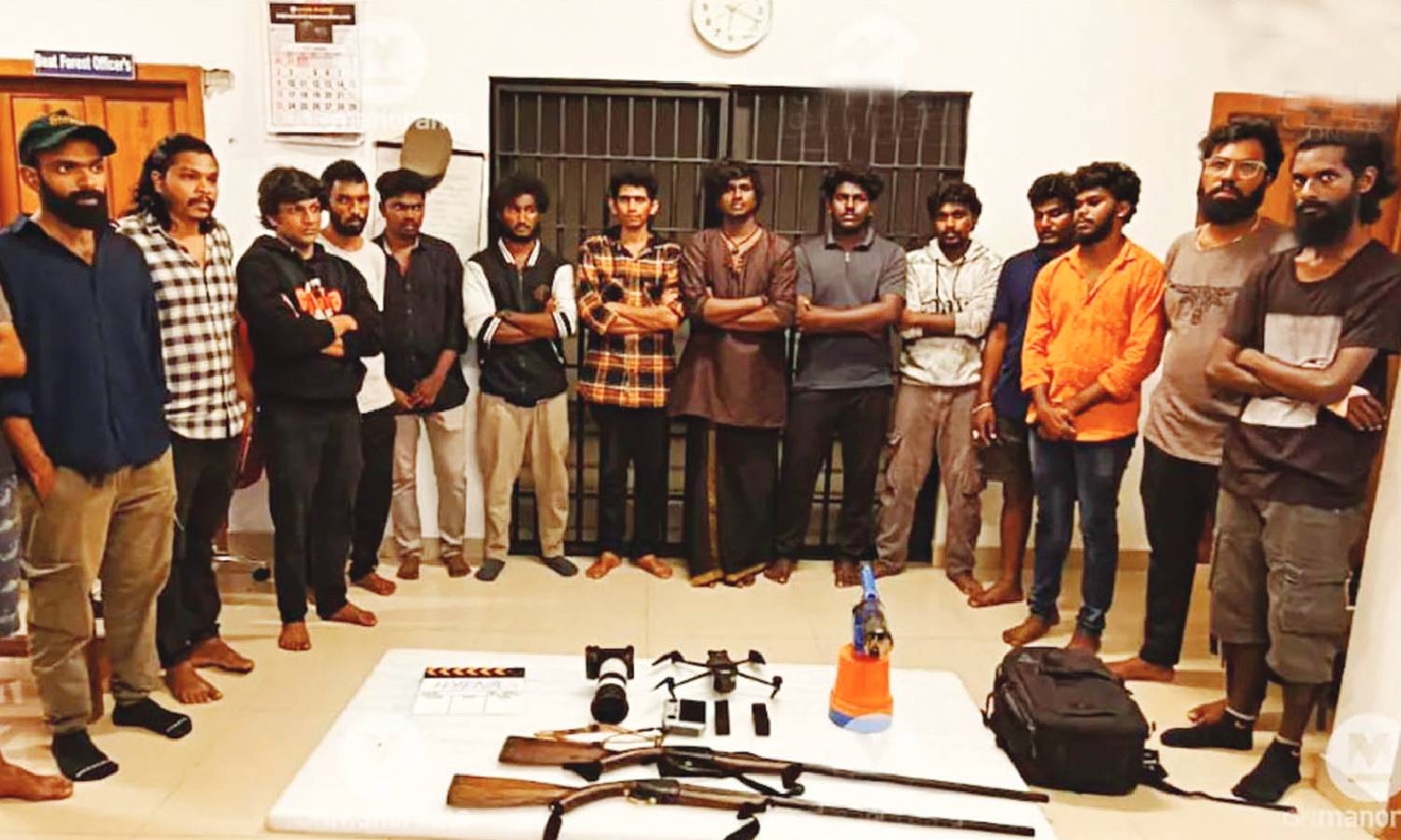 தடைசெய்யப்பட்ட பகுதிக்குள் அத்துமீறி நுழைந்த ஆவண படக்குழுவினர்: 15 பேர் கைது