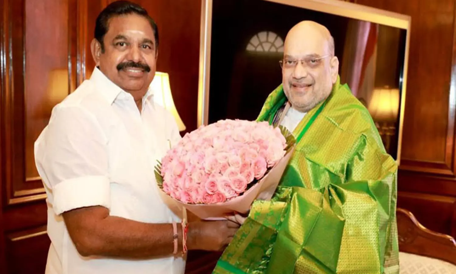 மத்திய அமைச்சர் அமித்ஷாவுடன் எடப்பாடி பழனிசாமி சந்திப்பு மத்திய அமைச்சர் அமித்ஷாவுடன் எடப்பாடி பழனிசாமி சந்திப்பு