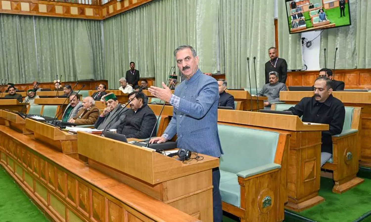 MLA-க்களின் சம்பளத்தை 24% உயர்த்தும் மசோதா இமாச்சல பிரதேச சட்டமன்றத்தில் நிறைவேறியது