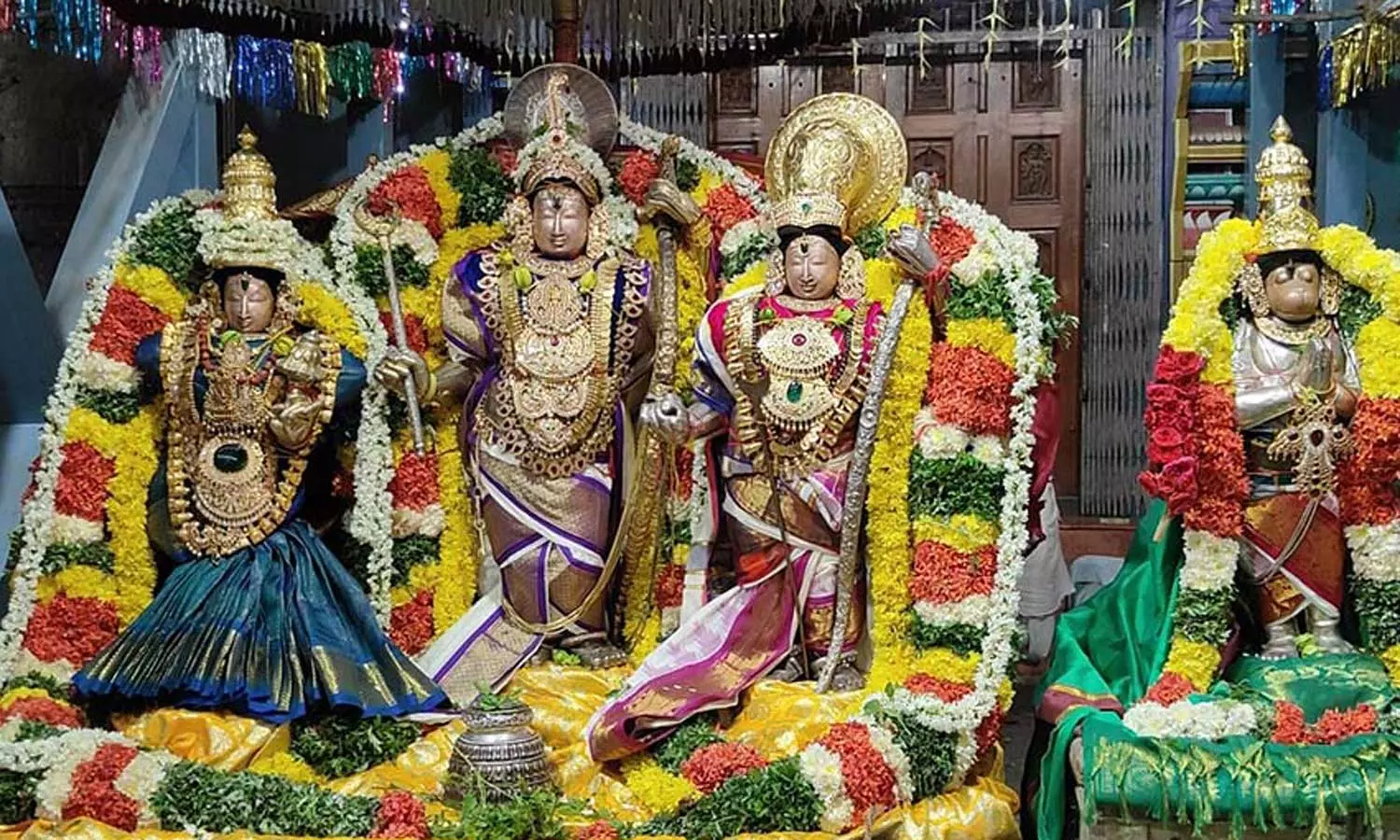 கும்பகோணம் ராமசாமி கோவிலில் ராமநவமி திருவிழா இன்று கொடியேற்றத்துடன் தொடங்கியது